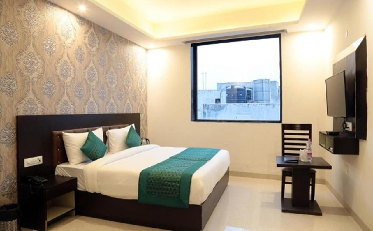 Oyo 23368 Boutique Hotel Paragon New Delhi Luaran gambar